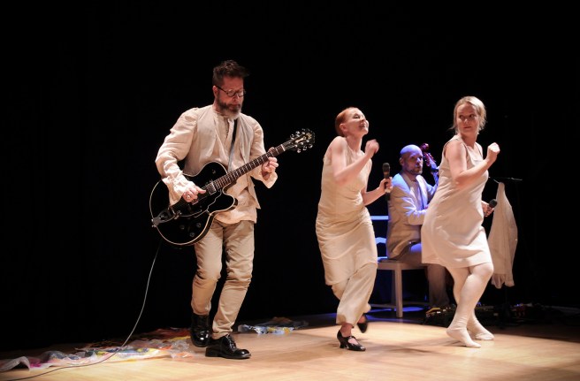 sivuun ensemble jatkot 1